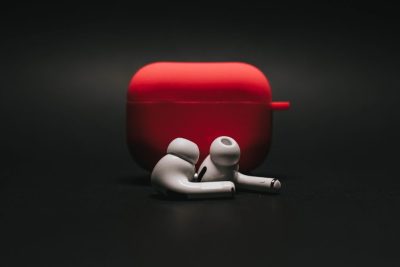 La comparativa definitiva de audífonos Skullcandy Smokin Buds vs. Smokin Buds 2