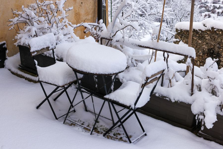 patio exterior nevado invierno 2 Patio exterior nevado invierno
