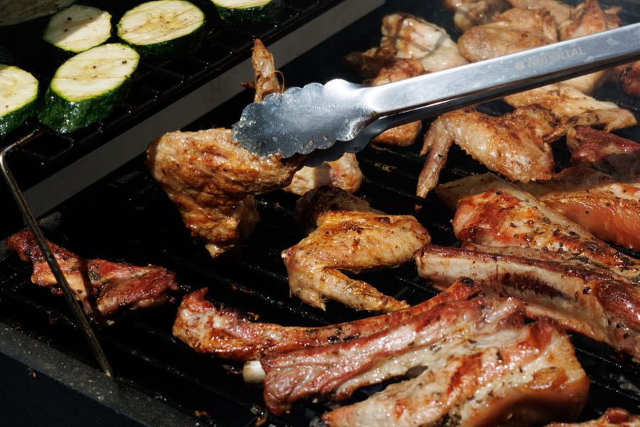 parrilla carne verduras aire libre 1 Parrilla para carne y verduras al aire libre